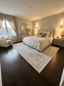 Dark Espresso Floors With Soft Neutral Décor